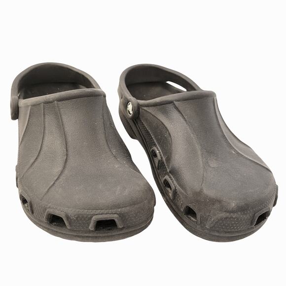 Crocs Black Closed Toe Slip On Classic Clog Unisex Mens Size 7 Womens Size 9 - Picture 1 of 10